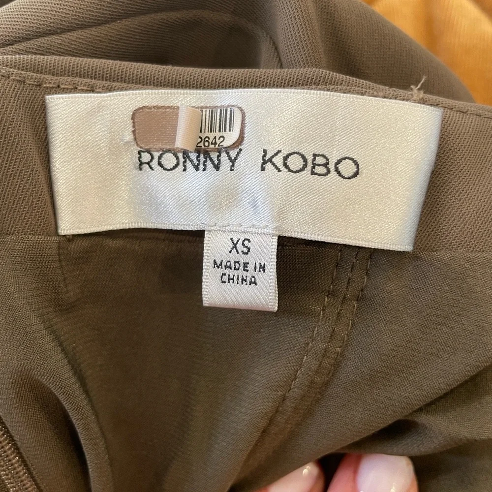 Ronny Kobo Lenox Gown, XS - Picture 5 of 16
